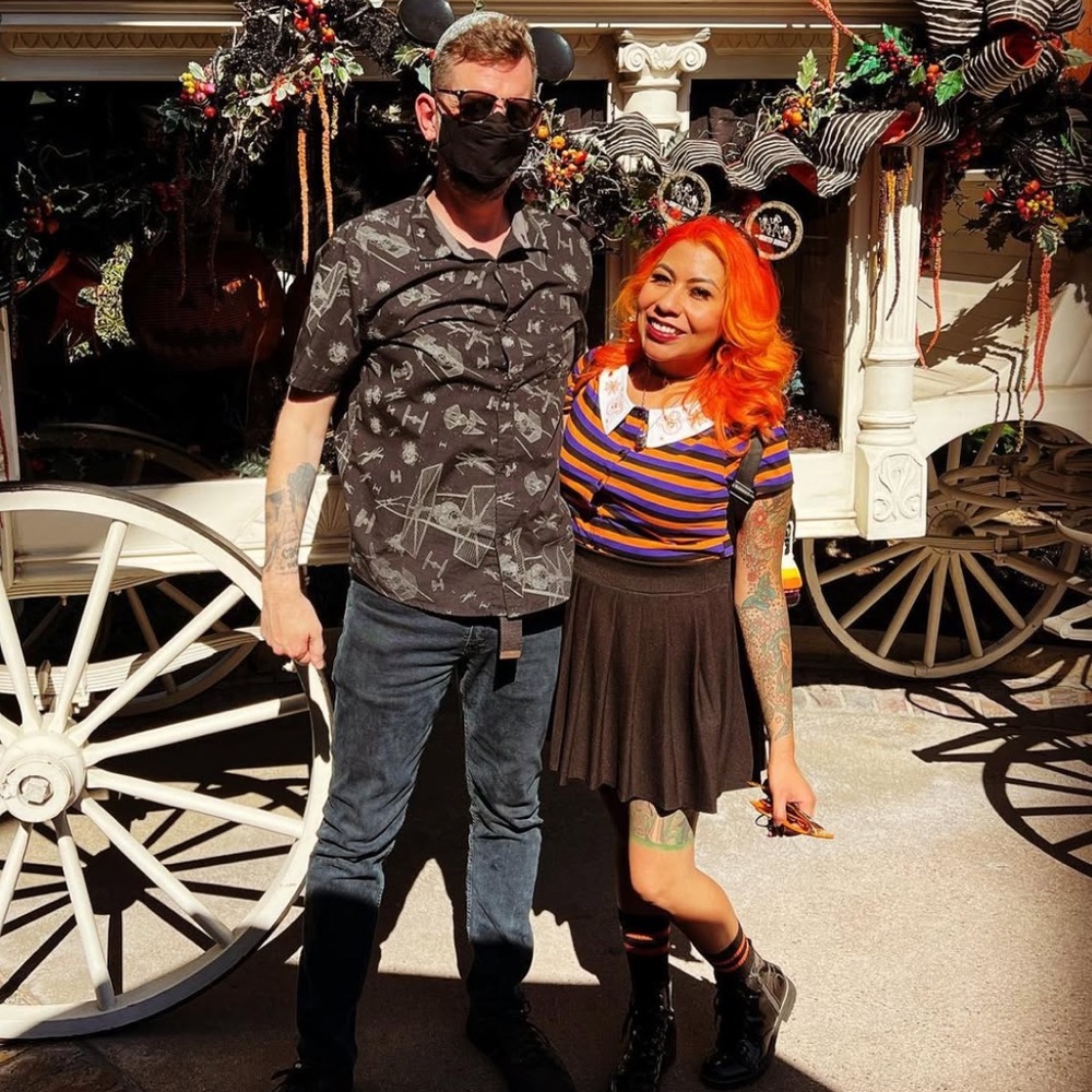 Her Universe Disney Halloween Stripe Collar Crop Top Orange Purple Button Down
